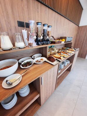 Desayuno continental incluido todos los días