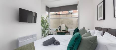 1 slaapkamer, een bureau, een strijkplank/strijkijzer, gratis wifi