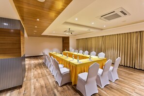 Business centre - HOTEL VBR GRAND INN (Bengaluru)