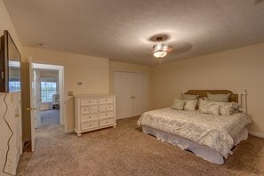 3 chambres, bureau, fer et planche à repasser, Wi-Fi gratuit