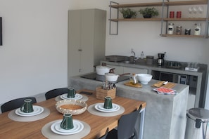 Micro-ondas, cooktop, liquidificador, forno com torradeira