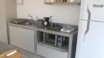 Microwave, stovetop, blender, toaster oven