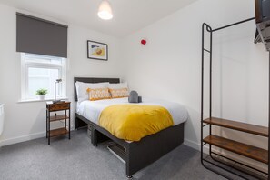 1 Schlafzimmer, Schreibtisch, Bügeleisen/Bügelbrett, kostenloses WLAN