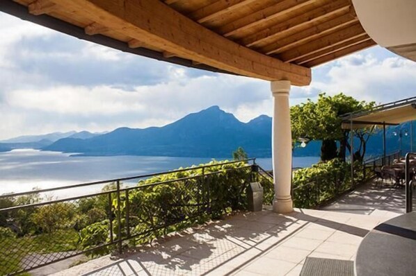 Exterior - Hotel Laguna (San Zeno di Montagna)