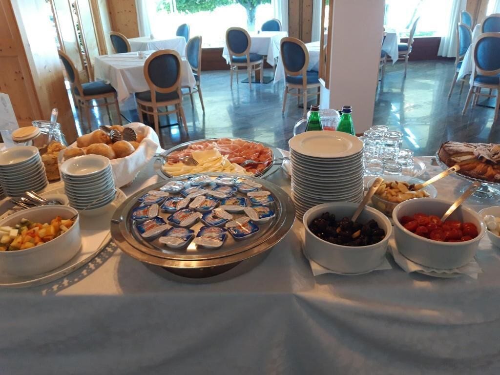 Tägliches inbegriffenes Frühstücksbuffet