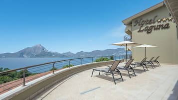 Superior-Doppelzimmer, Seeblick | Terrasse/Patio