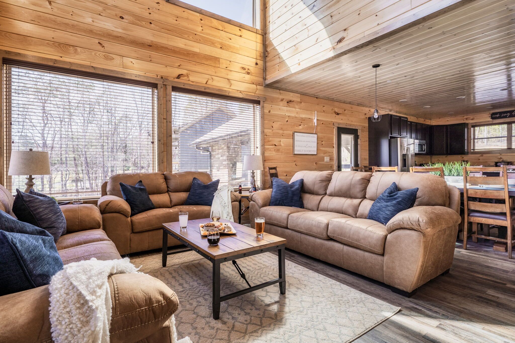 Smart-TV, Kamin, Videospiele