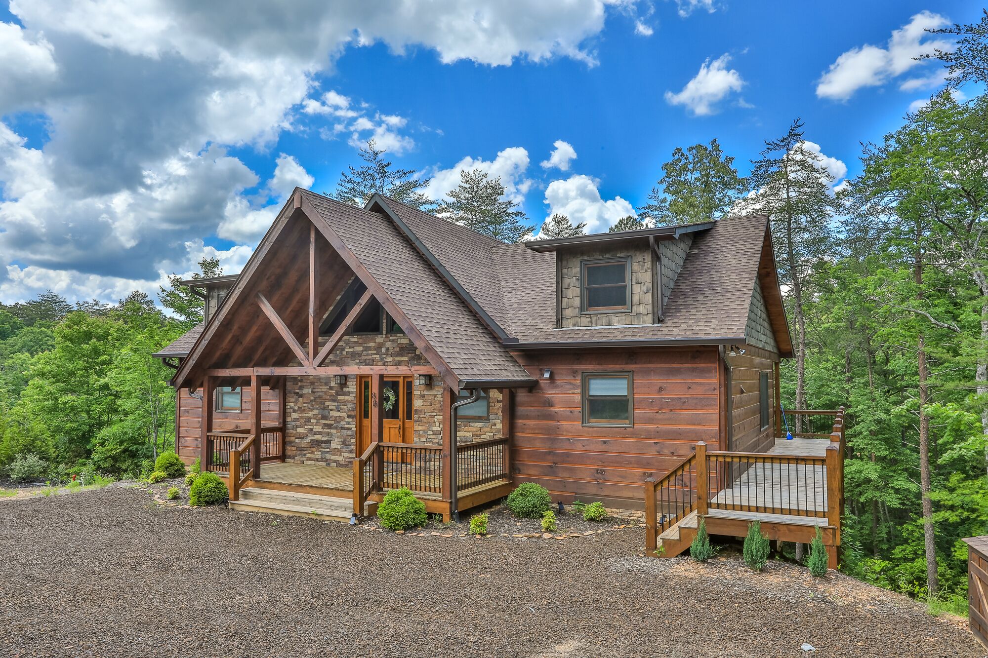 Highlands Retreat the Perfect Cabin for your relating experience