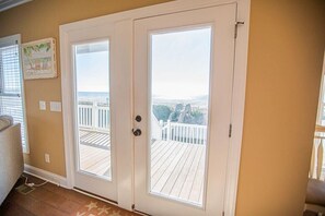 Interior - Brice Is Right 4 Bedroom Home by RedAwning (Supply)