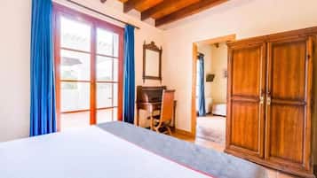 Suite junior | 1 dormitorio, caja fuerte, wifi gratis y ropa de cama