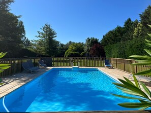 Piscine extérieure, piscine chauffée
