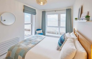 4 chambres, fer et planche à repasser, Wi-Fi, literie fournie