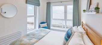 Host & Stay | 3 Queens Court