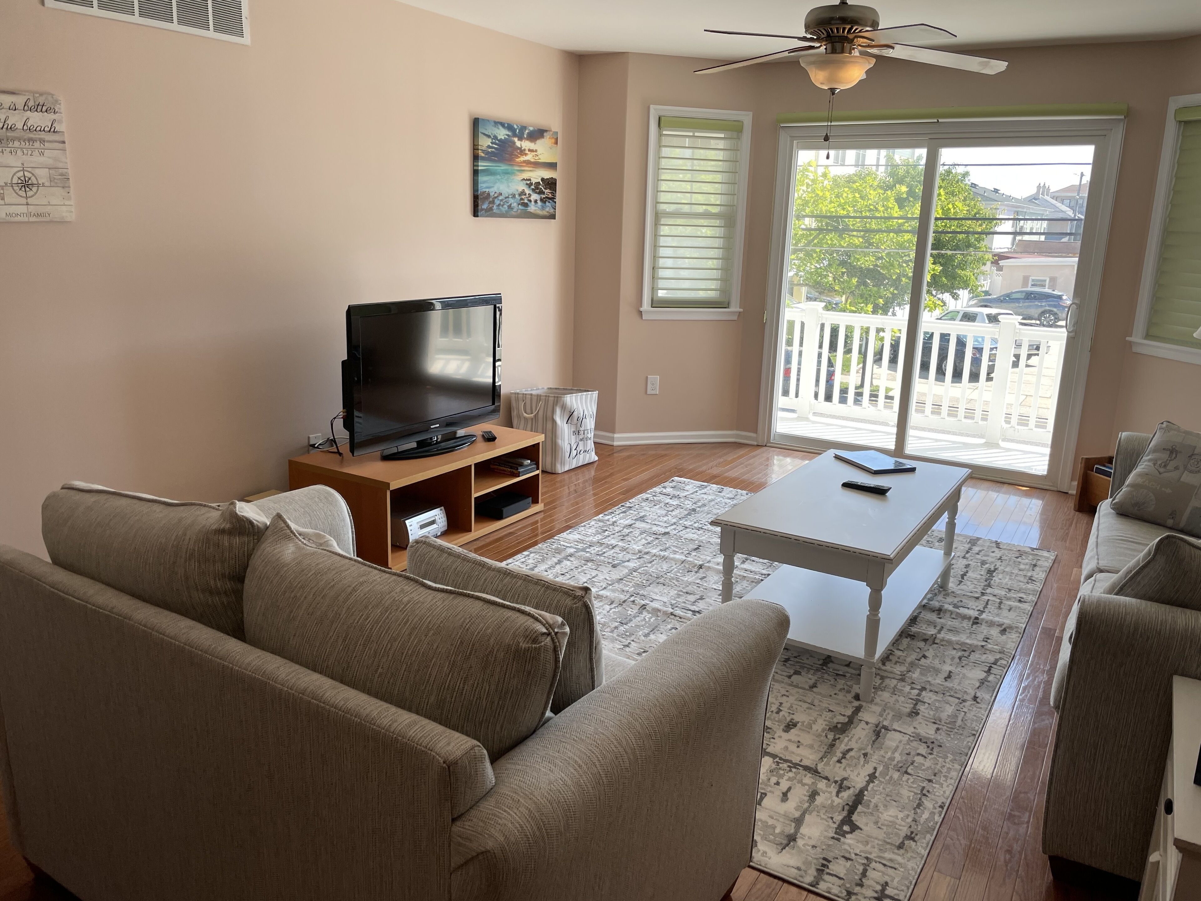 BOOK 2024 TODAY! BEACH-SHOWER-HAPPY HOUR-REPEAT!1 BLOCK 2 BEACH/BOARDS/CONV CNT!