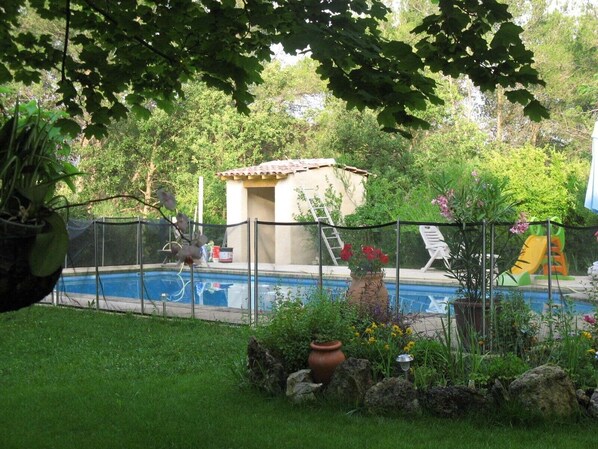 Utomhuspool