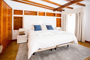 4 slaapkamers, een strijkplank/strijkijzer, gratis wifi, beddengoed