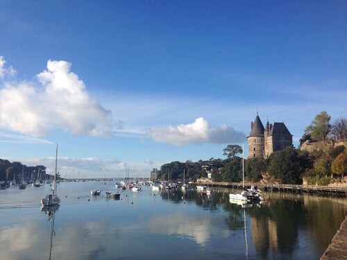 3* Walking distance: 5 minutes from the golf course, sea and shops. Everything can be done on foot