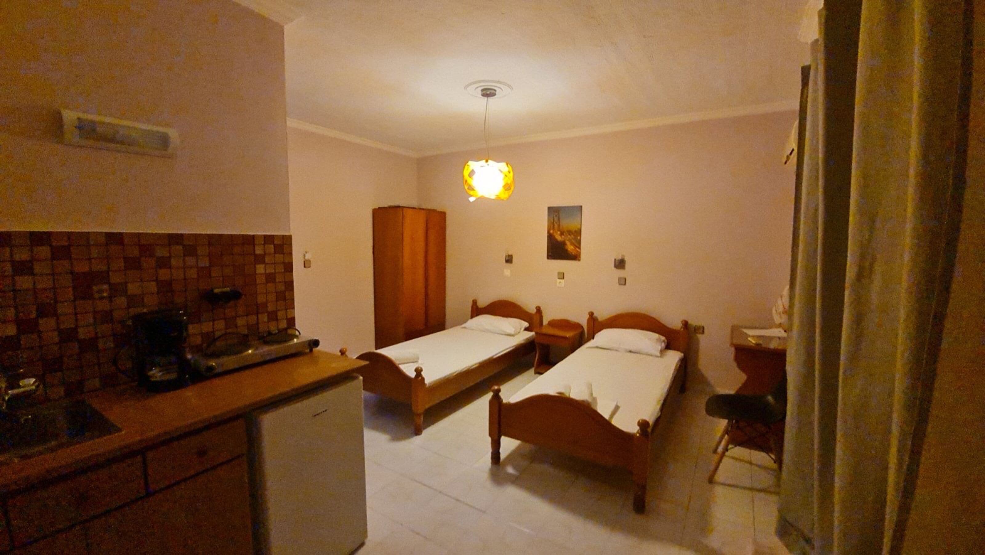 In-room safe, iron/ironing board, free WiFi, bed sheets