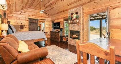 Starry Night | Romantic Hill Country Cabin, Hot Tub, Full Kitchen, Pet Friendly w/ fee