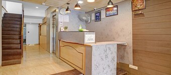 Itsy Hotels Aakash,100 Mts From Sardar Patel Stadium