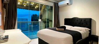 ザ・フェリアズ - スイーツ・ルクソ