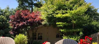 Cottage Hurst Green Sleeps 4, Views