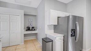 Unclassified image, 4 of 26, button - Charming 3 bedroom 2 bath home (Marco Island)