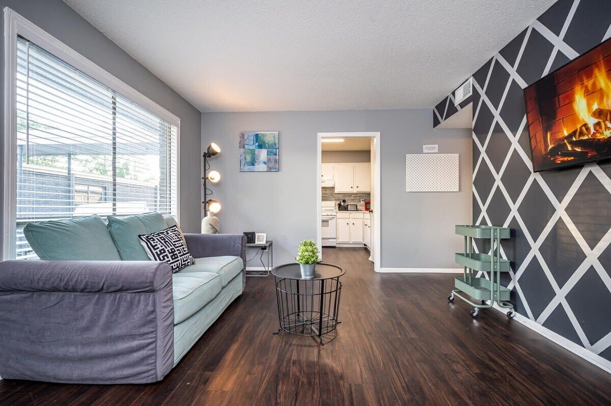 2BR Close U of M and Parks Ideal for Families