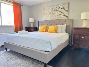 2 Schlafzimmer, Schreibtisch, Bügeleisen/Bügelbrett, WLAN