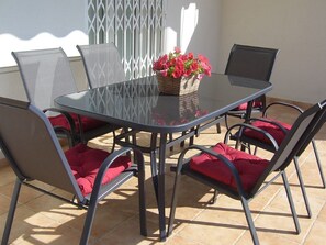 Outdoor dining - 2 Bed ground floor apartment in prestige golf complex, close to La Cala de Mijas (MIJAS COSTA MIJAS)