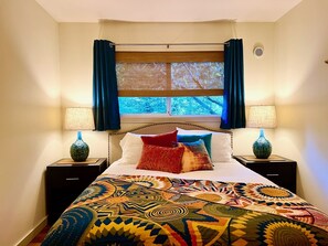 2 bedrooms, iron/ironing board, travel cot, free WiFi