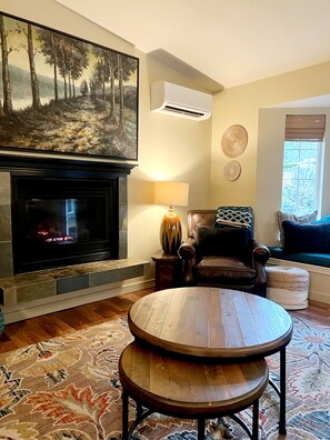 Smart TV, fireplace, DVD player