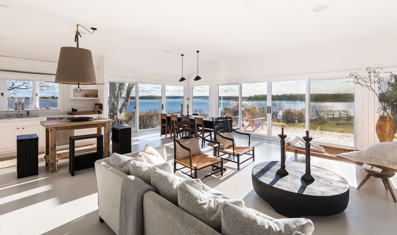 Designer Waterfront Cottage on Gerard Dr