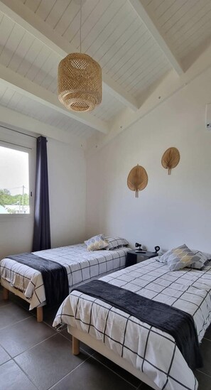 3 chambres, fer et planche à repasser, lit parapluie, Wi-Fi gratuit