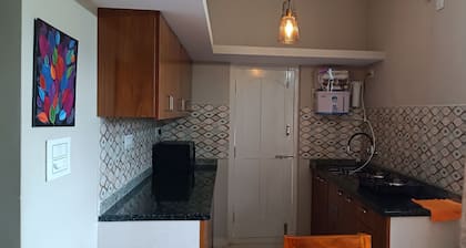 1bhk  Private Studio Flat For W.F.H & High Speed WiFi. 