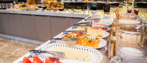 Dagelijks ontbijtbuffet inbegrepen