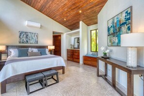 3 bedrooms, desk, free WiFi, bed sheets