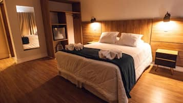 Traditionele tweepersoonskamer | Een minibar, gratis wifi, beddengoed