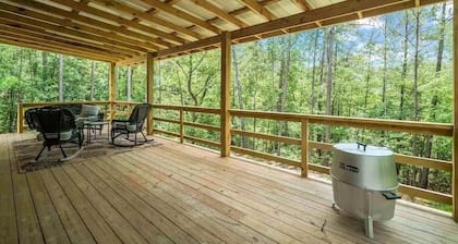 Cozy Cottage in Rayburn Country-Pet Friendly-King Suite/Pool Table! Sleeps 10