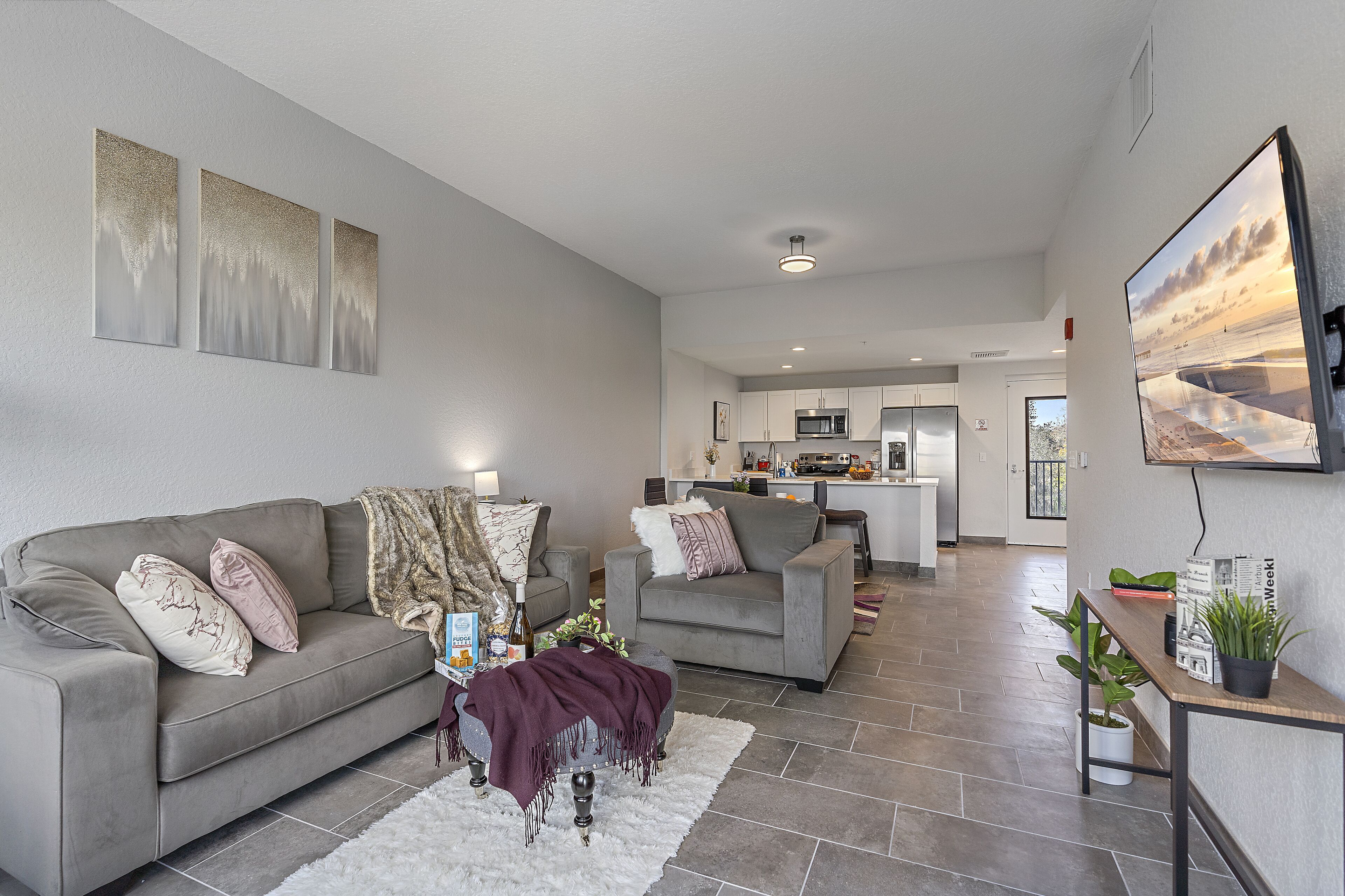 GORGEOUS BRAND NEW BLDG and apt. Be the FIRST!!!