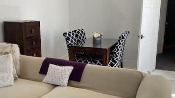 Apartment | Living room | 30-inch TV with digital channels