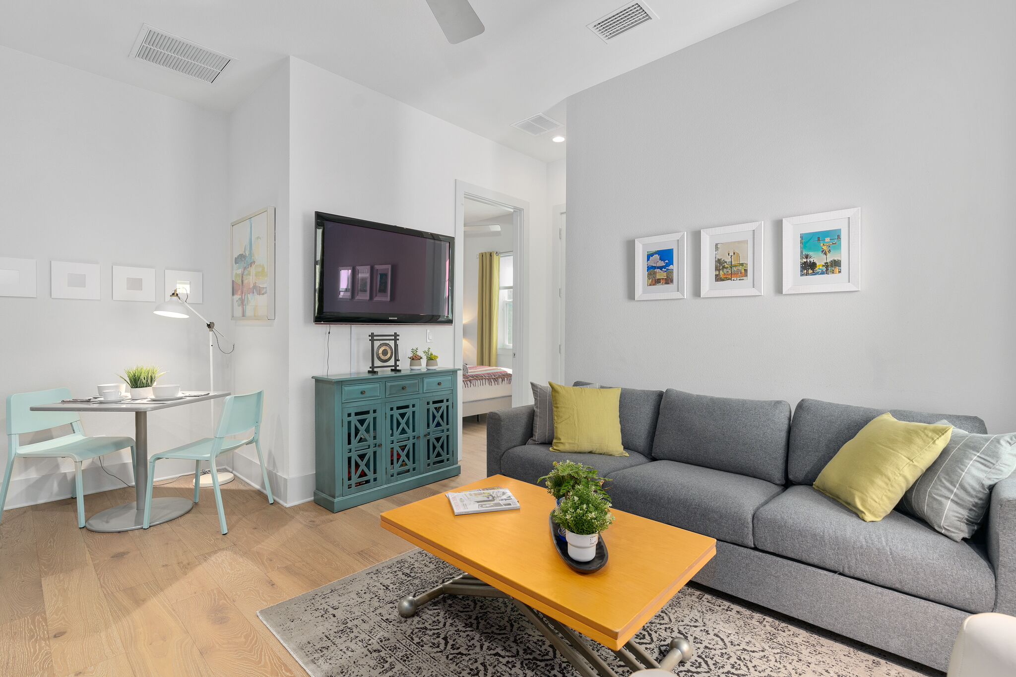 Located in the heart of lovely College Park easy access to downtown Orlando.