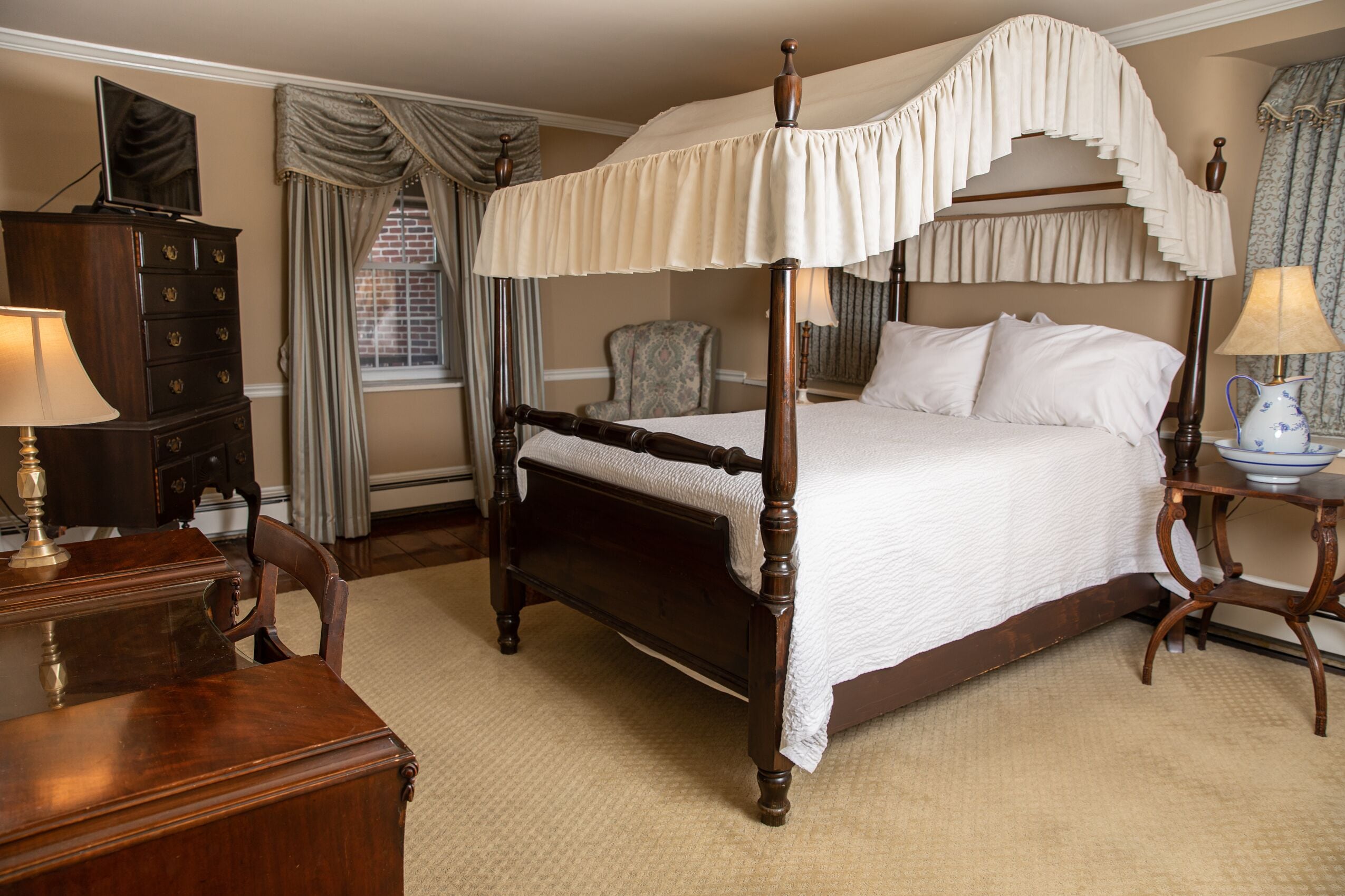 classic room | iron/ironing board, free wifi