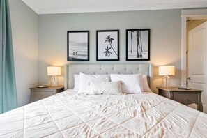 3 Schlafzimmer, Schreibtisch, Bügeleisen/Bügelbrett, Reisekinderbett