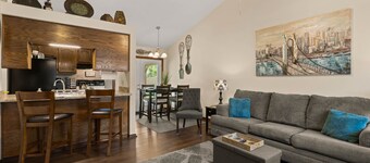 4bed3Bedroom near Convention Ctr, downtown, Fisher Park, 30 min to Holiday World