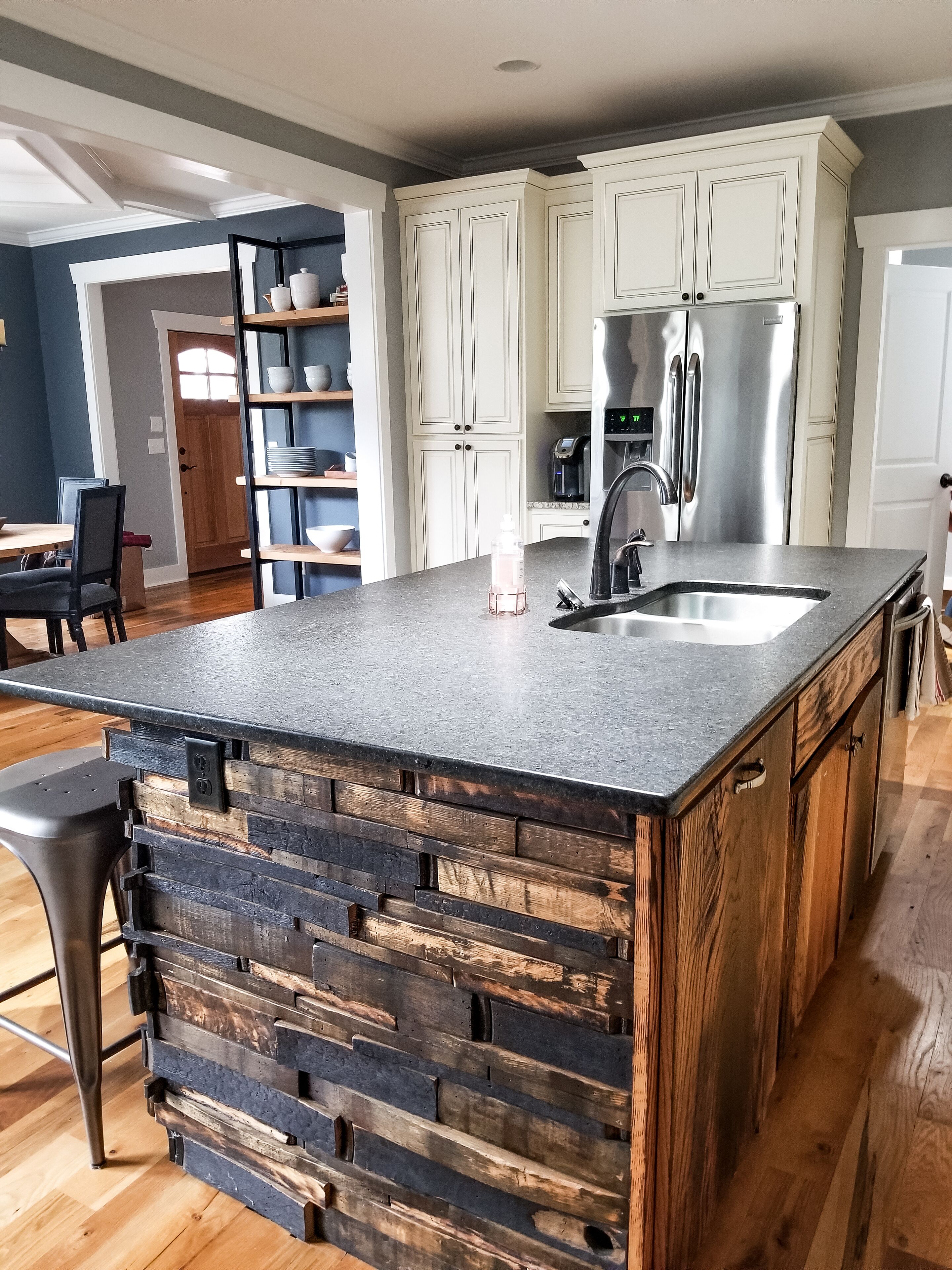 Beautiful & spacious home near Pinehurst resort & No. 2 clubhouse!