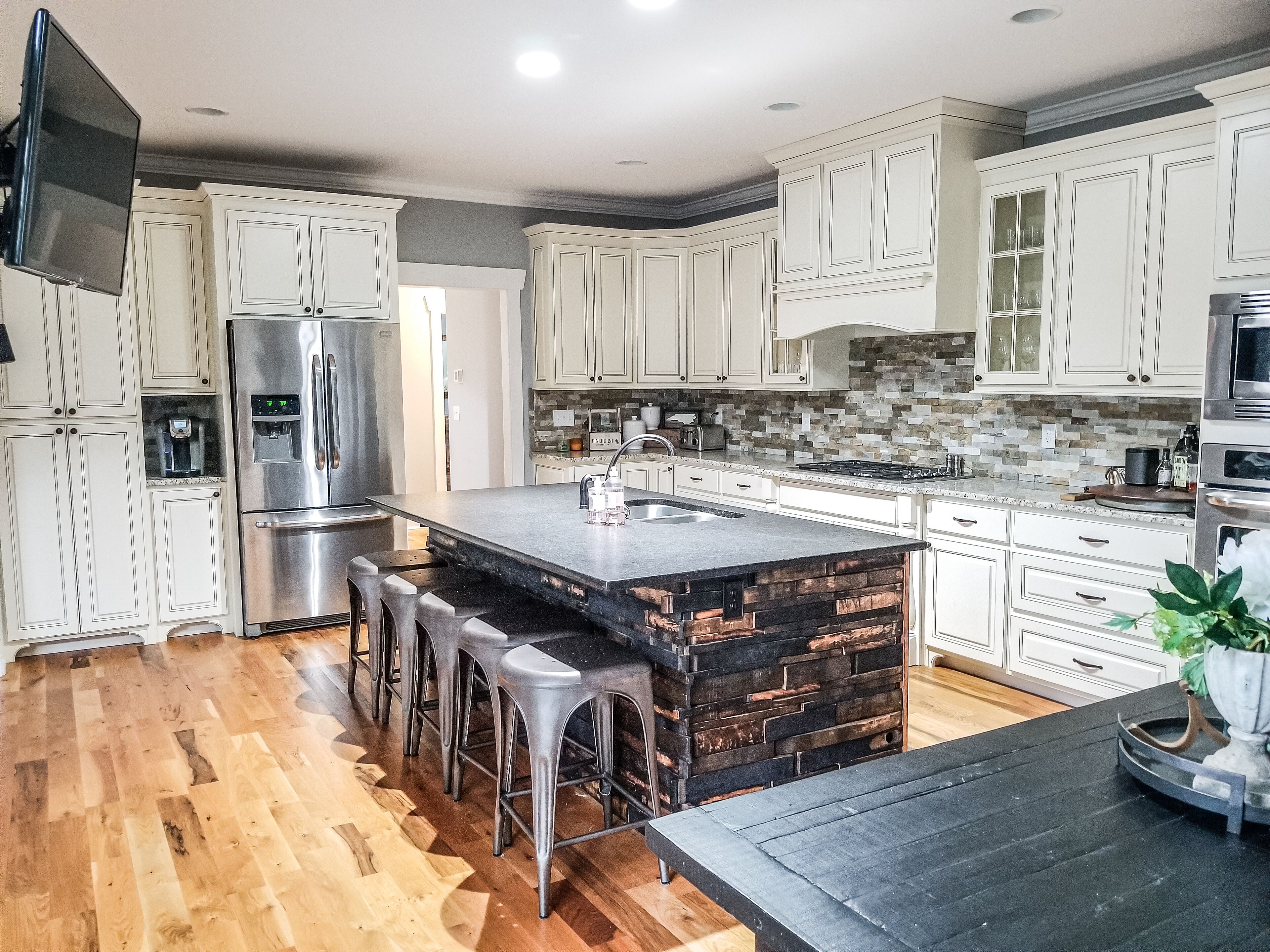 Beautiful & spacious home near Pinehurst resort & No. 2 clubhouse!