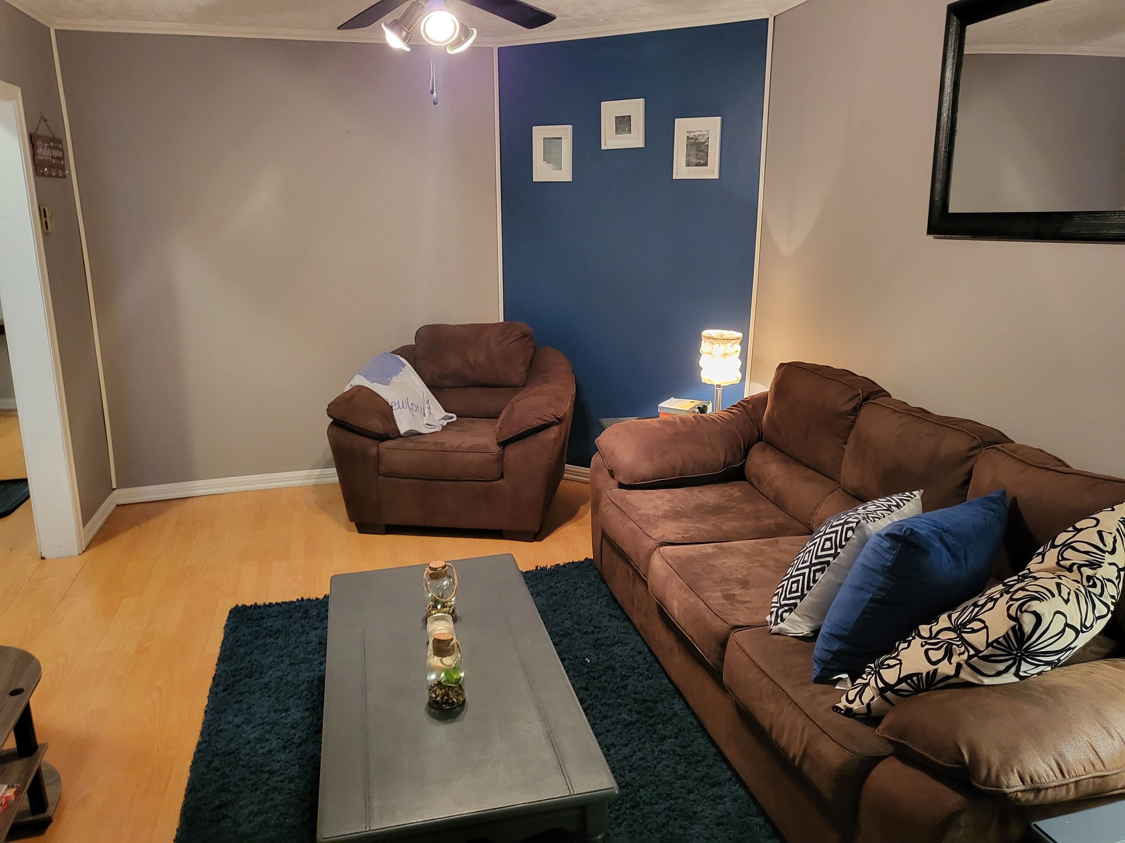 Historical Downtown Gem!! (with back yard)