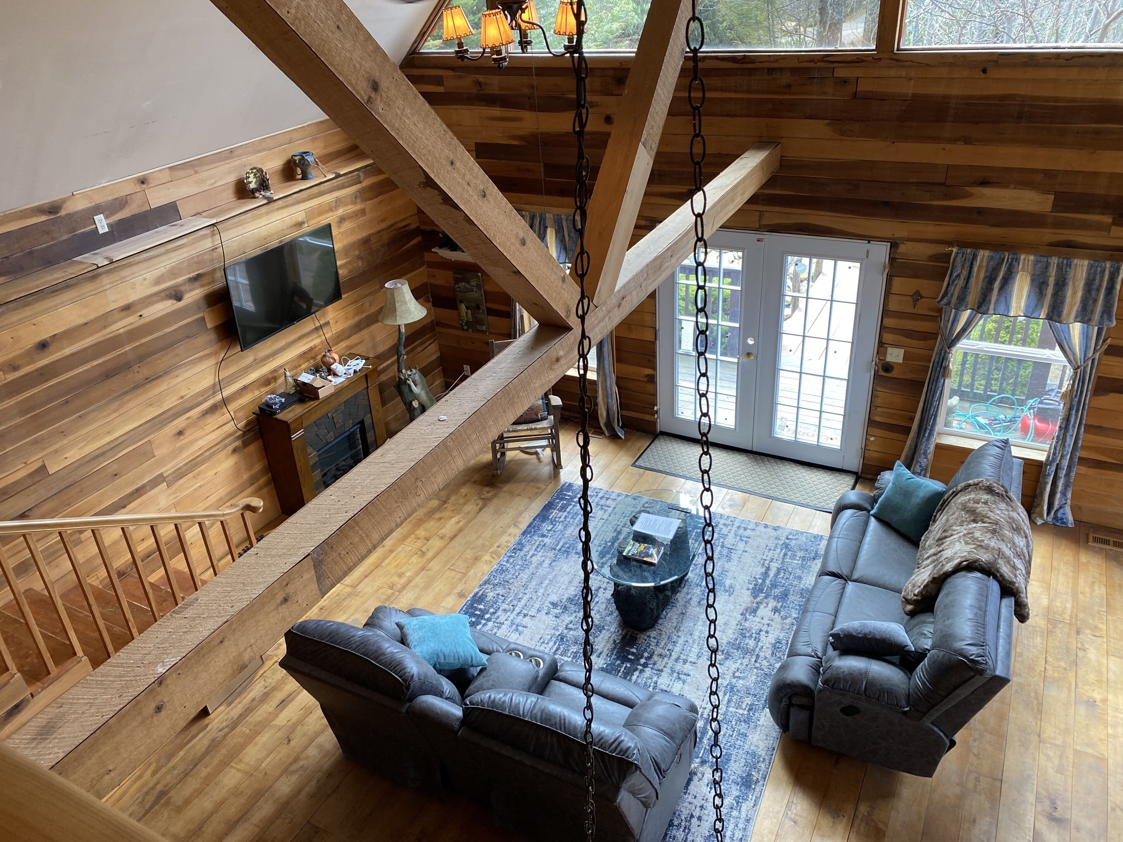 Mountain View Cabin w Jacuzzi!