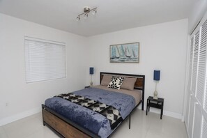 2 bedrooms, iron/ironing board, free WiFi, bed sheets